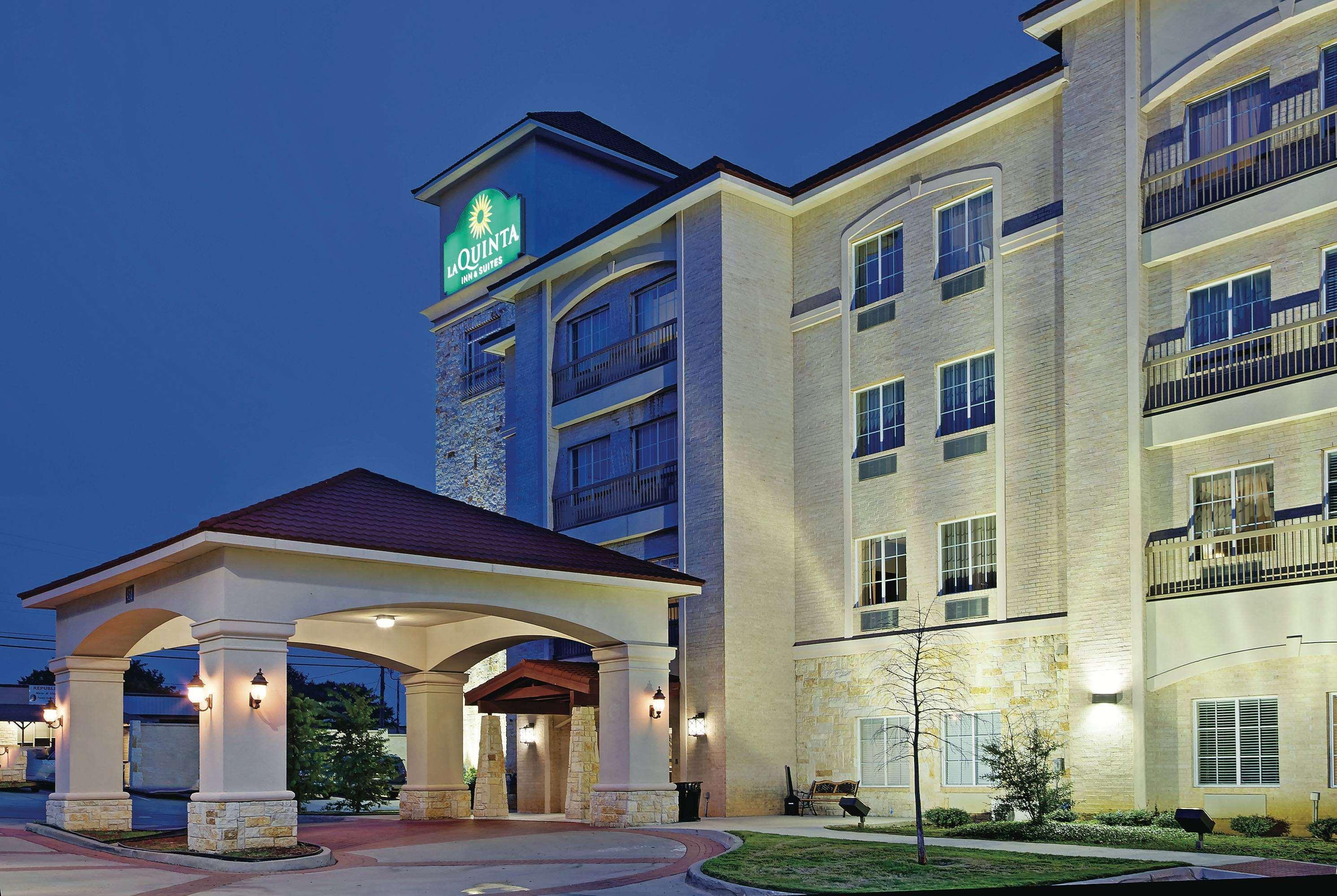 La Quinta By Wyndham Dfw Airport West - Euless Hotel Exterior foto